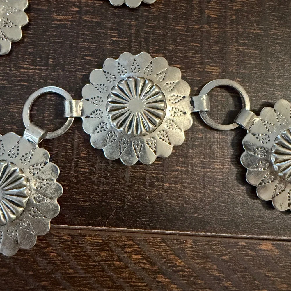 Southwestern Silver Concho Chain Belt Floral Etched‎ Adjustable Boho OS Western